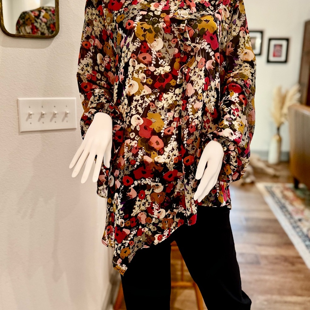 Floral Print Asymmetrical Women's Blouse - Picture 3 of 9